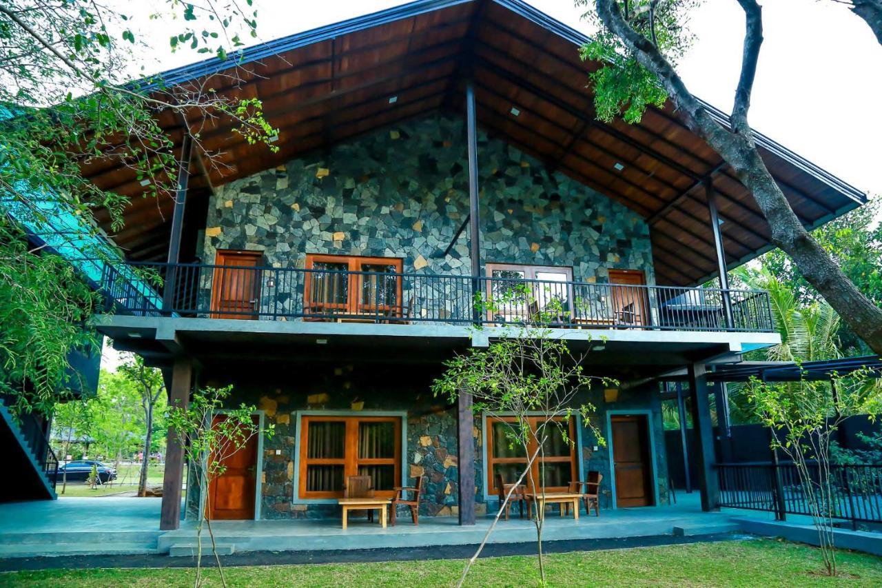 Doola River Edge Udawalawe Ngoại thất bức ảnh