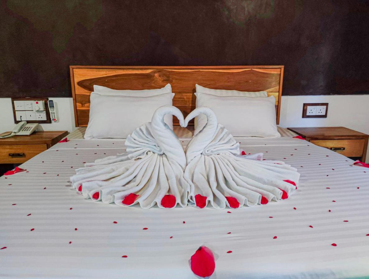 Doola River Edge Udawalawe Ngoại thất bức ảnh