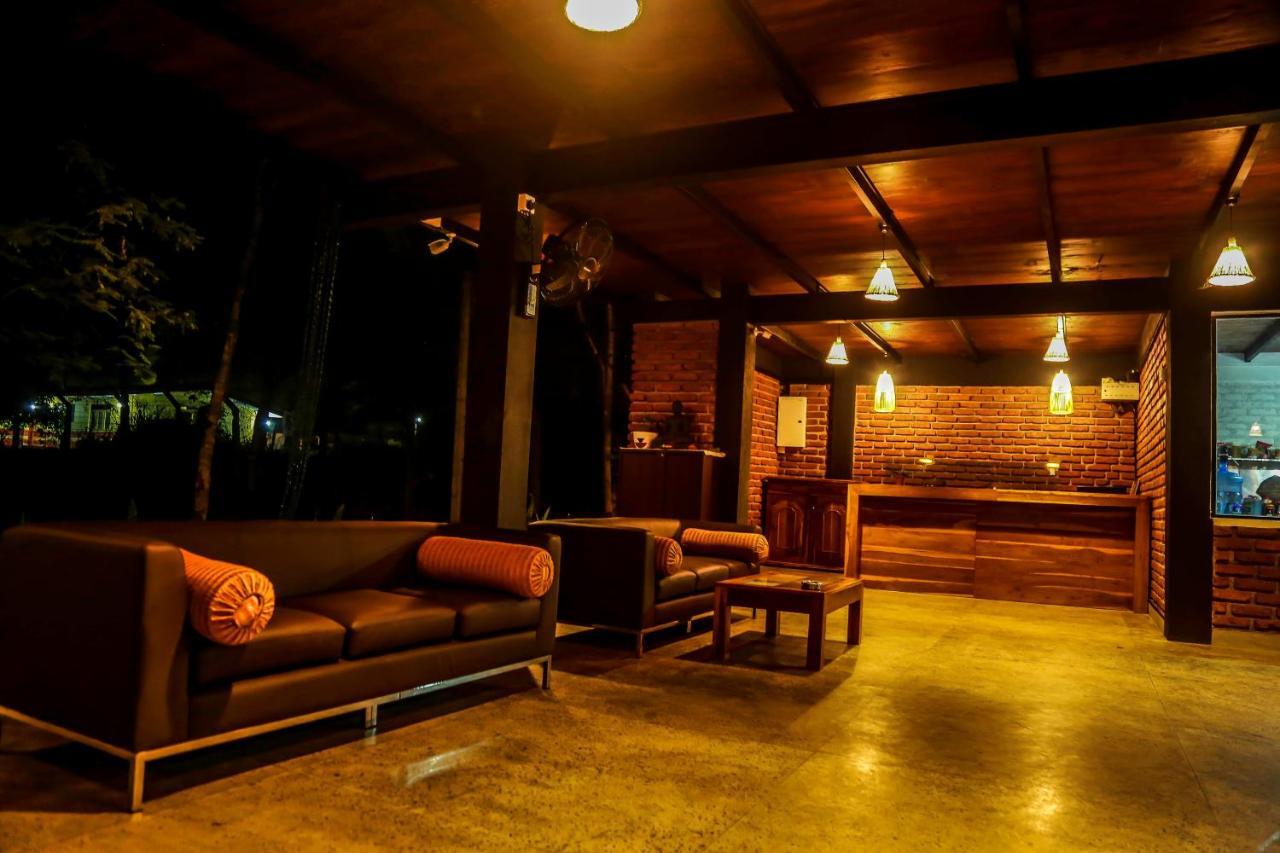 Doola River Edge Udawalawe Ngoại thất bức ảnh